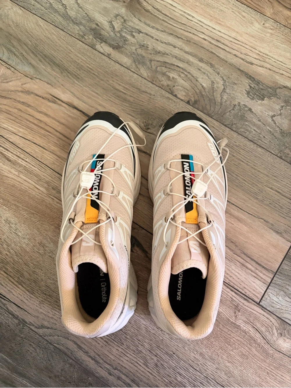 Salomon XT-6 Beige